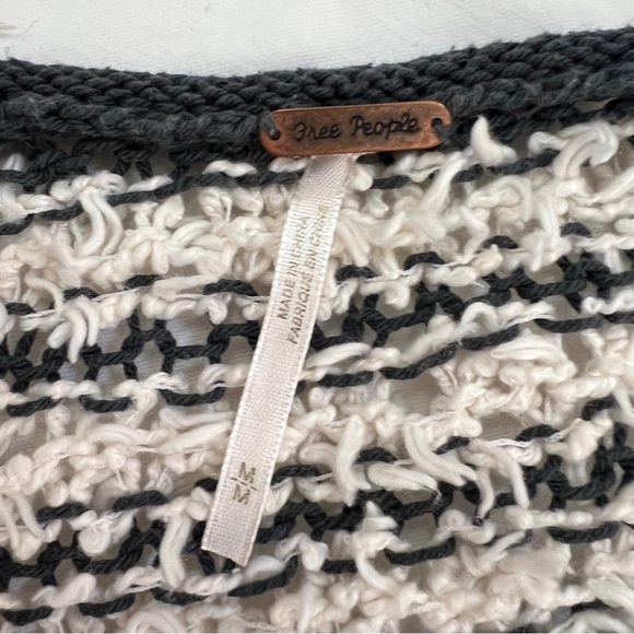 Free People Sweater Boho Fuzzy Stripe Pullover Bell Sleeve Ivory Black M - Picture 4 of 7